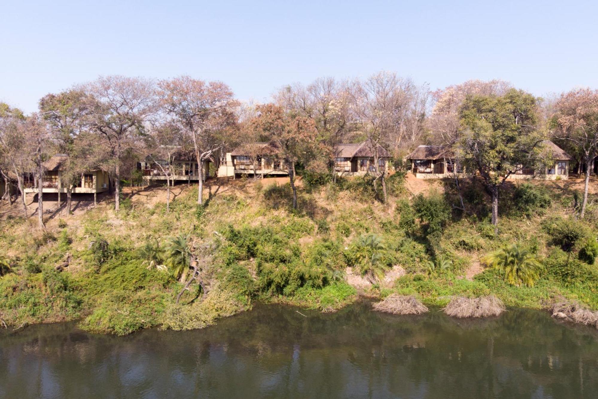 Divava Okavango Resort & Spa Bagani Luaran gambar